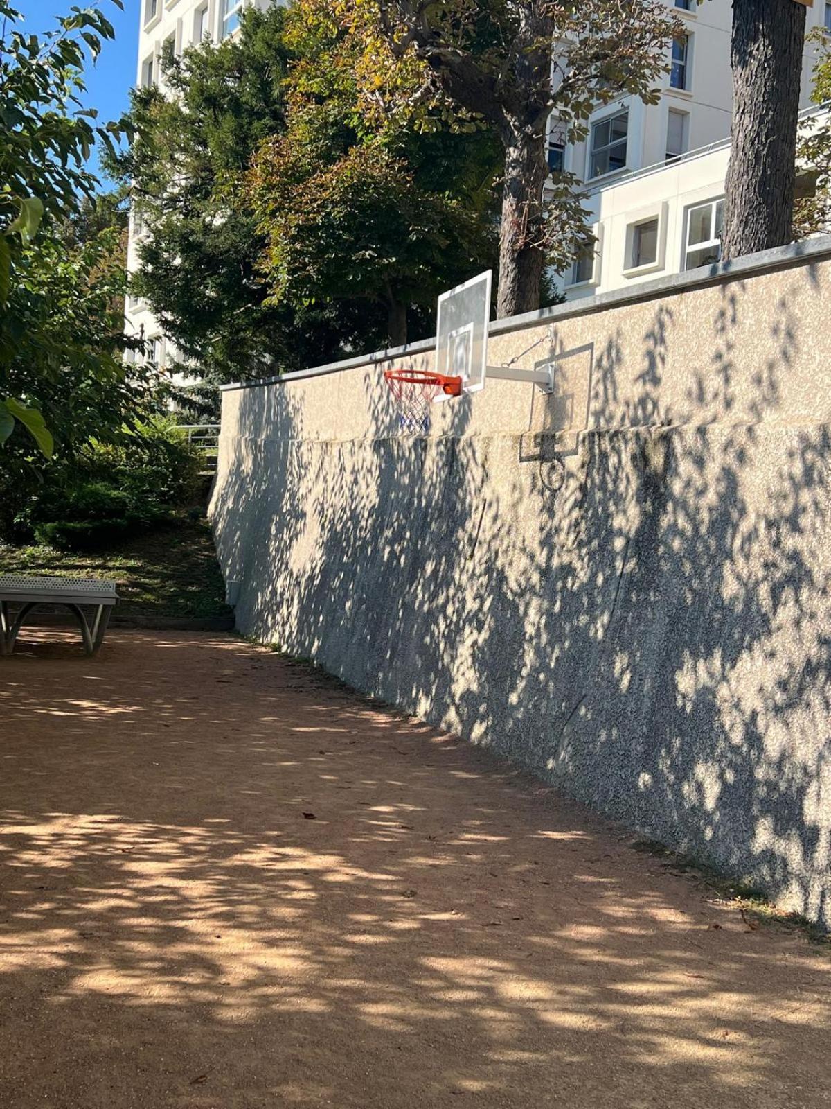 Chambre Dans Les Hauteurs De Lyon Proche Fourviere Chez L Hote Exteriör bild