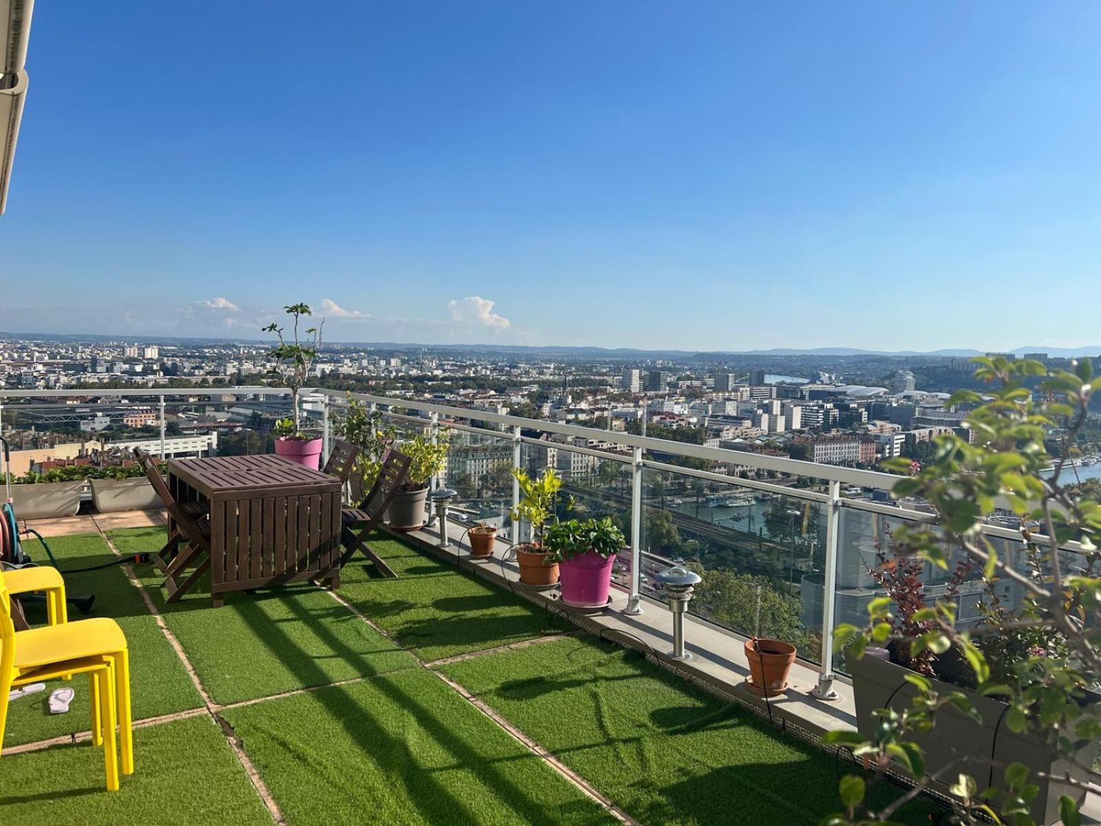 Chambre Dans Les Hauteurs De Lyon Proche Fourviere Chez L Hote Exteriör bild